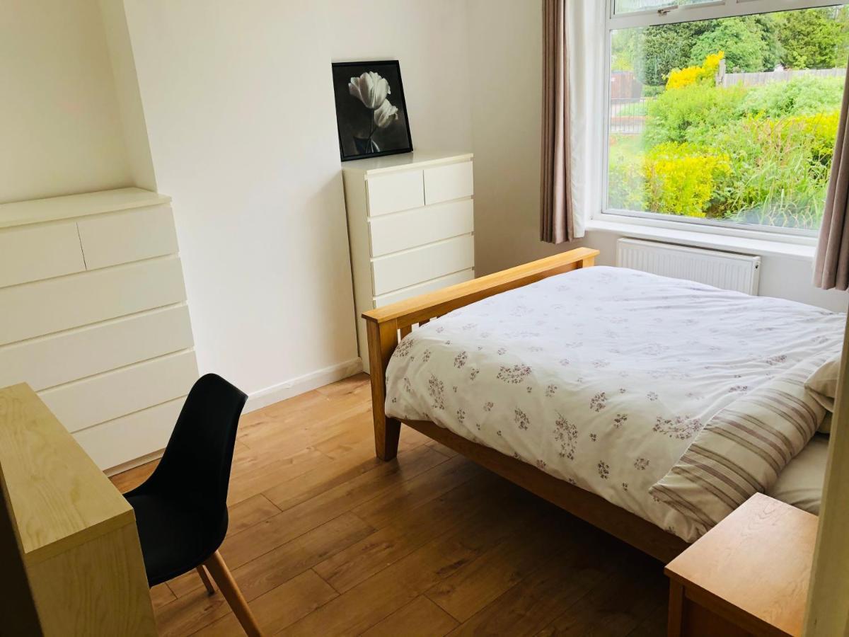 Amazing Quiet Garden House Near London Luton Airport Luton (Bedfordshire)