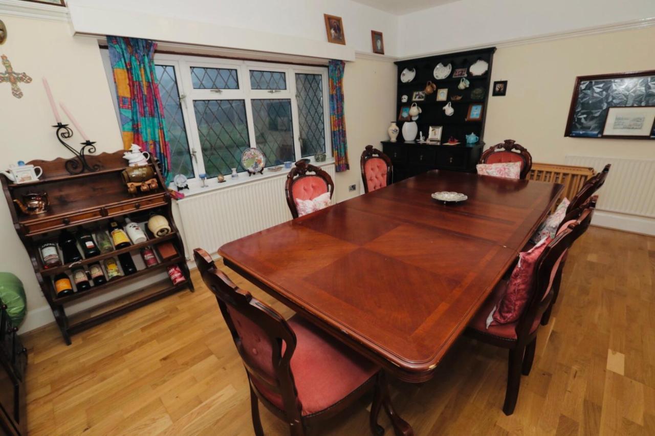 Amazing Quiet Garden House Near London Luton Airport *