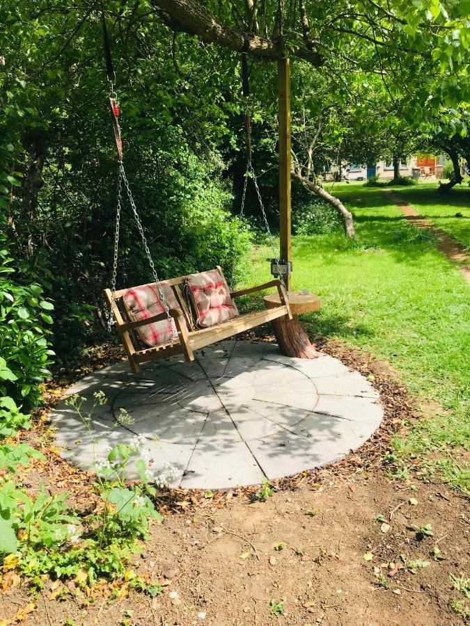 Amazing Quiet Garden House Near London Luton Airport Homestay Luton (Bedfordshire)